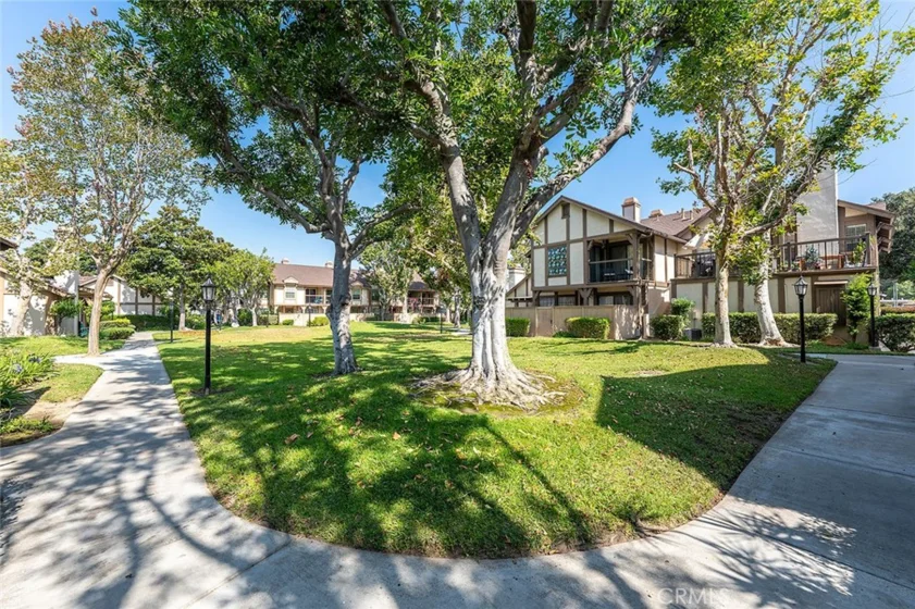 444 S Tustin #K3 photo 60