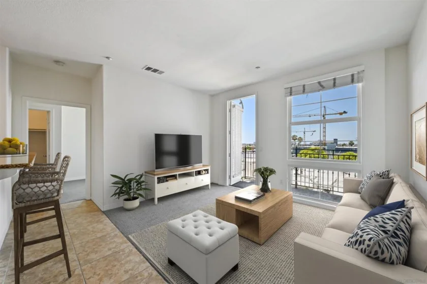 3950 Ohio Street #405 photo 1