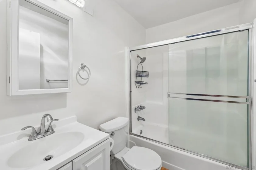 4600 Lamont Street #204 photo 15