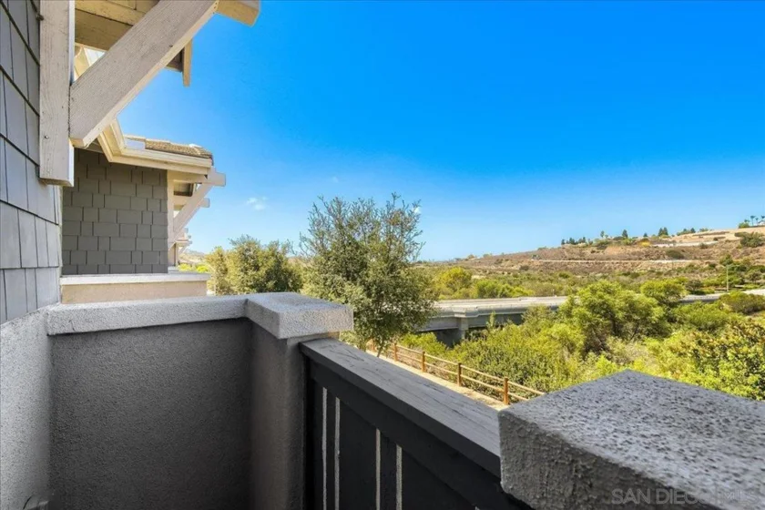 3316 Campo Azul Court photo 28