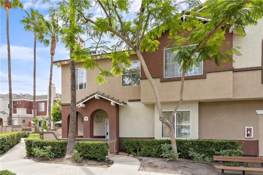 16 Chapala Court photo 1