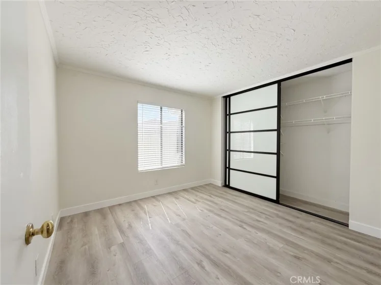 231 Springview photo 5