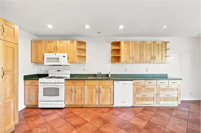 4725 Cardena photo 15