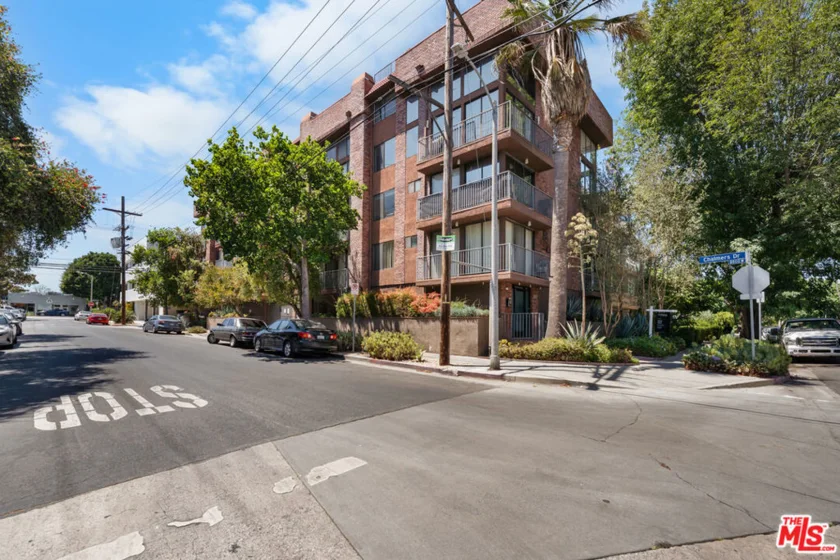 869 S Wooster Street #301 photo 11