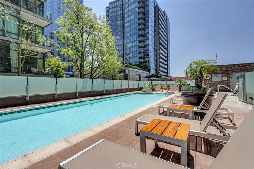 1111 S Grand Avenue #511 photo 38