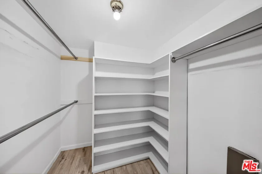 2700 Cahuenga Boulevard #4220 photo 32