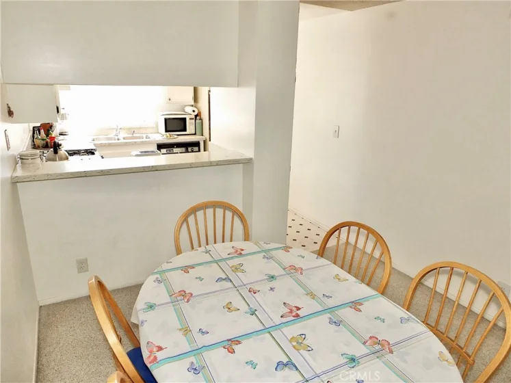 2330 Vanguard #F102 photo 6