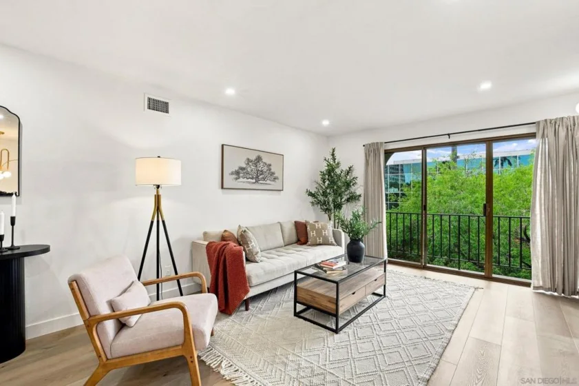 140 Walnut #4B photo 7