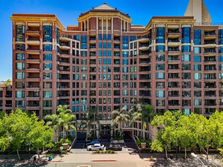 500 W Harbor #905 photo 62