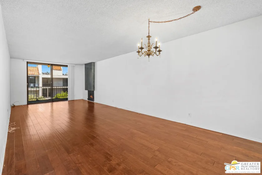 1401 Valley View Road #321 photo 3