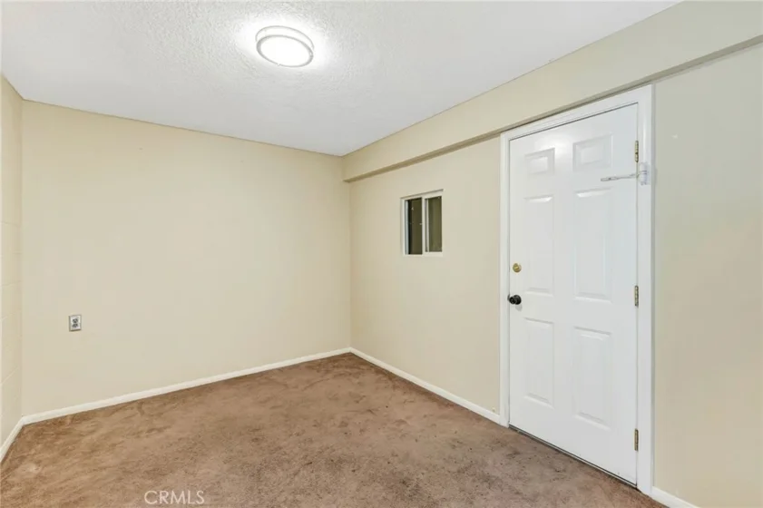 7420 Corbin Avenue #8 photo 27