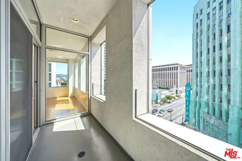 3810 Wilshire Boulevard #605 photo 48