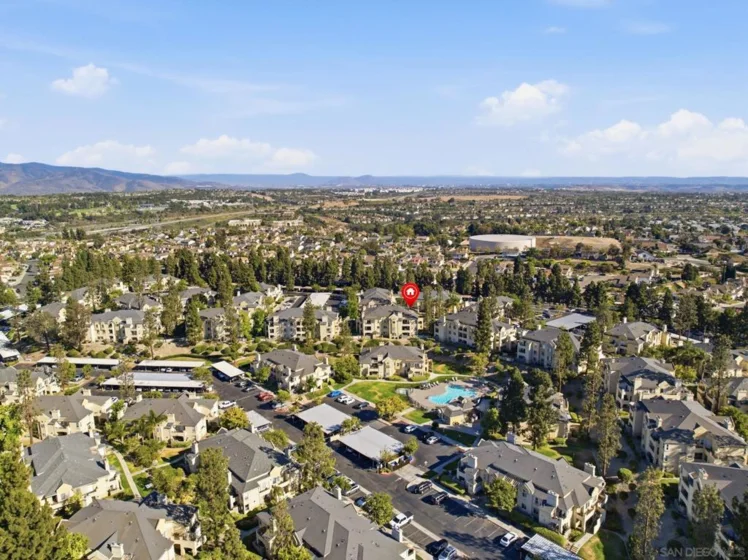 2055 Lakeridge #301 photo 34