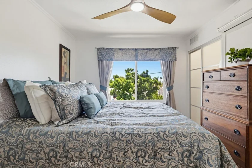 363 Newport Avenue #302 photo 22