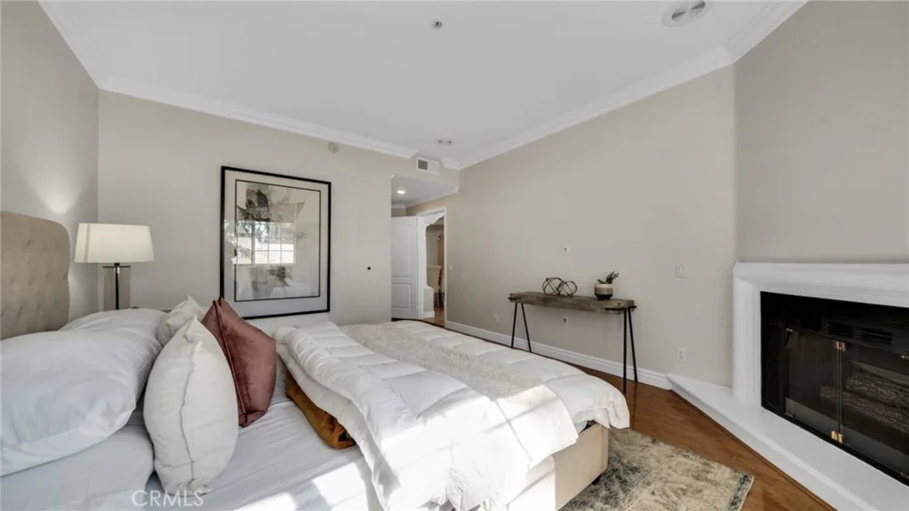 7218 Hillside Avenue #202 photo 9