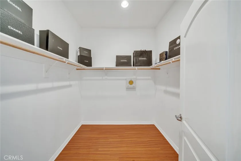 230 S Jackson #206 photo 10