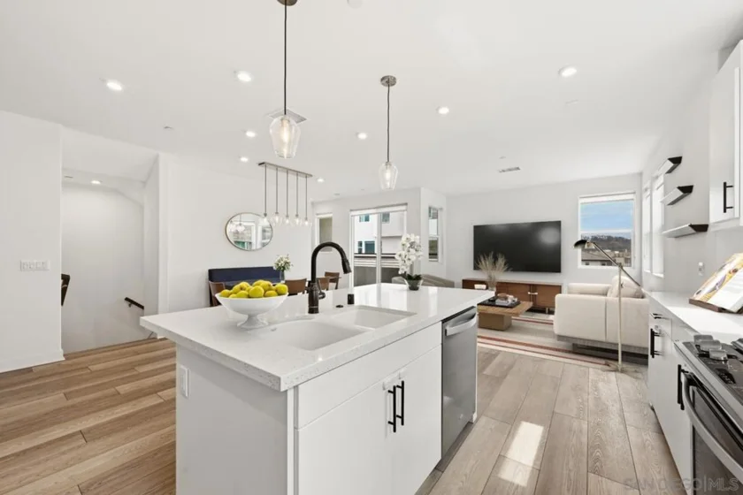2702 Via Avella photo 51