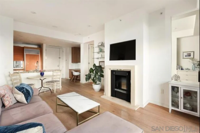 550 Front Street #1007 photo 38