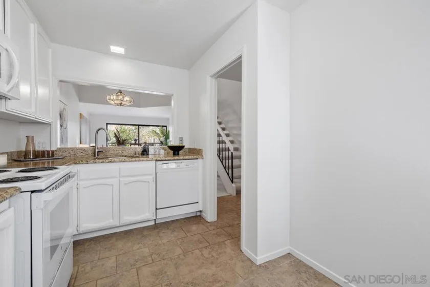 3525 Lebon Drive #302 photo 8