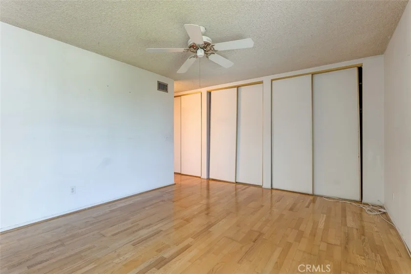 5454 Zelzah Avenue #215 photo 13