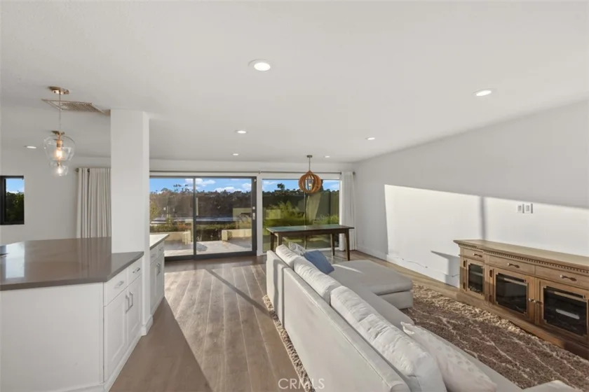 2021 Avenida Chico photo 6