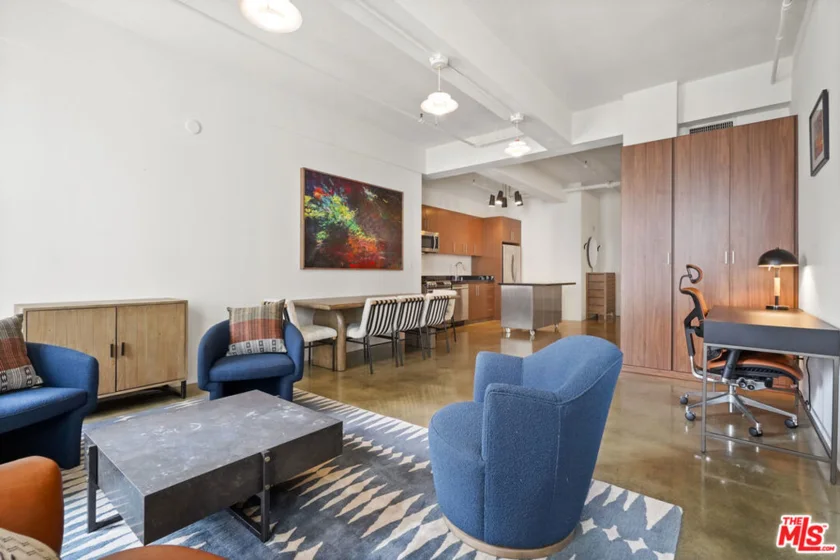 849 S Broadway #403 photo 2