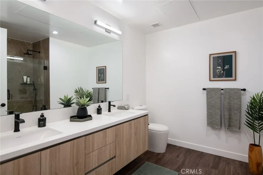 118 Astronaut Ellison S Onizuka Street #307 photo 5