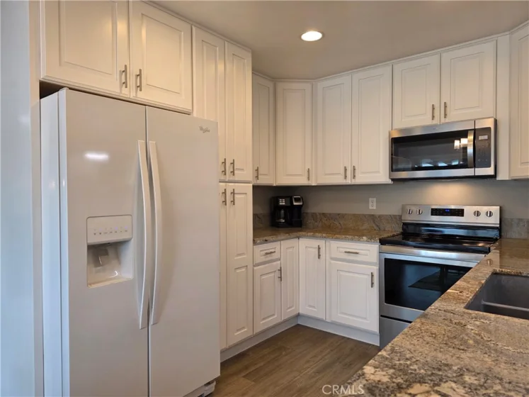 11043 Sherman Way photo 26