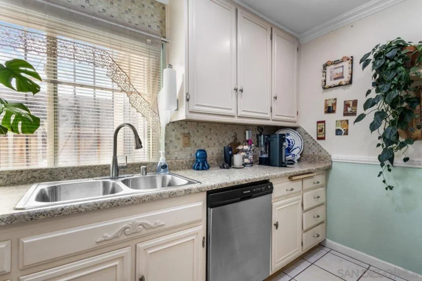 238 Regency Court #C photo 6