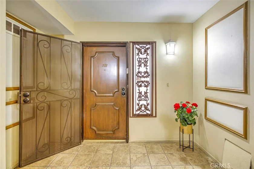 1325 Valley View Road #301 photo 6