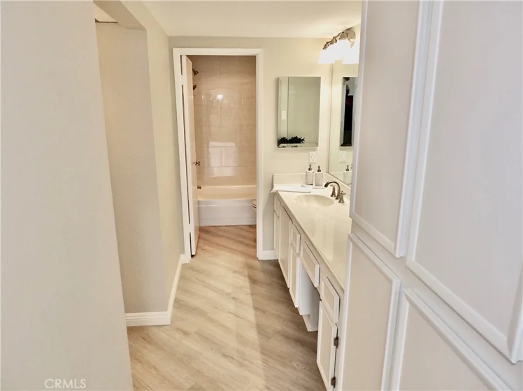 2805 E East 3rd Street #6 photo 17