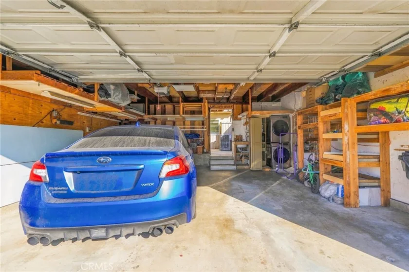 4435 Larwin photo 25