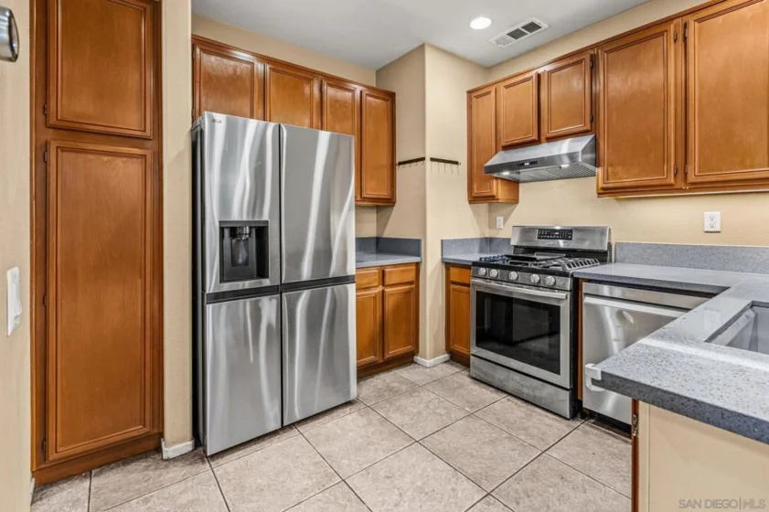 41885 Davenport Way #C photo 23