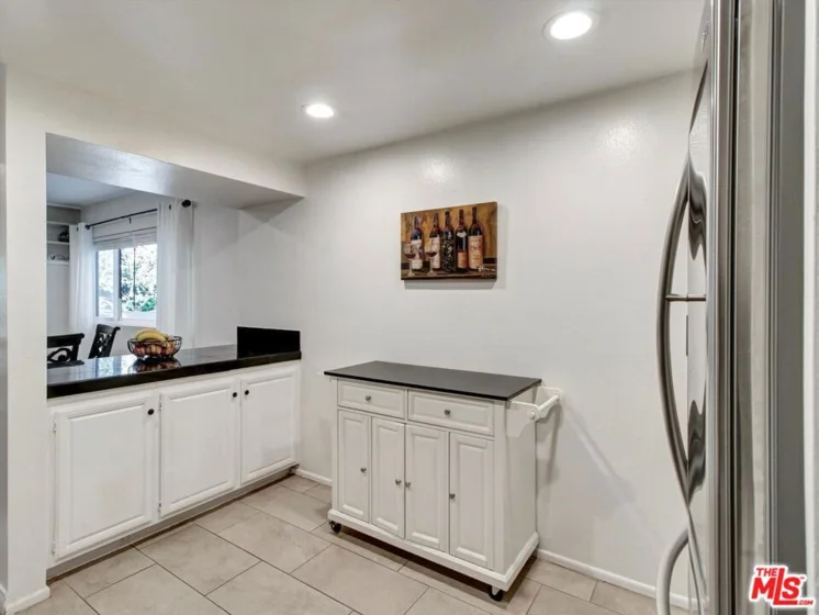 15325 Magnolia Boulevard #108 photo 9