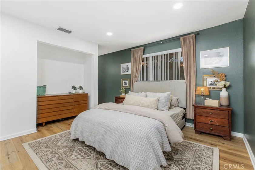 1456 Chalgrove #C photo 2