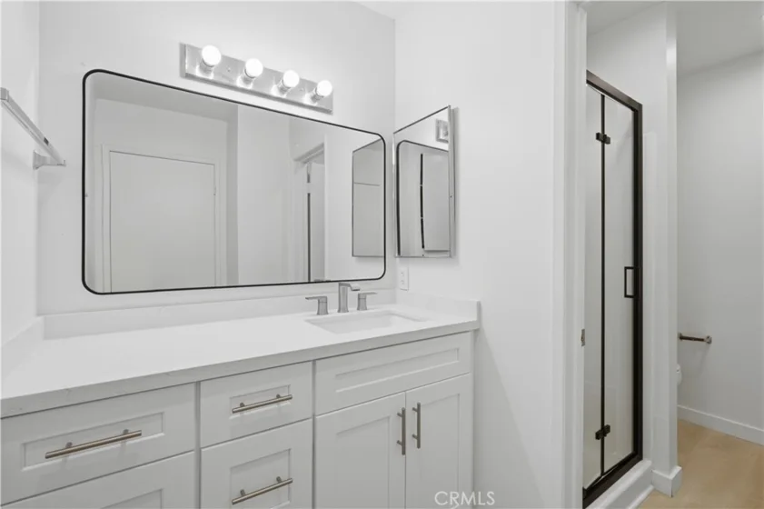 5460 White Oak Avenue #K203 photo 15