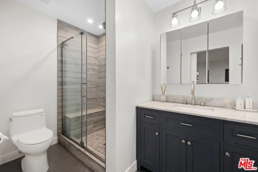 6795 Las Olas Way photo 11
