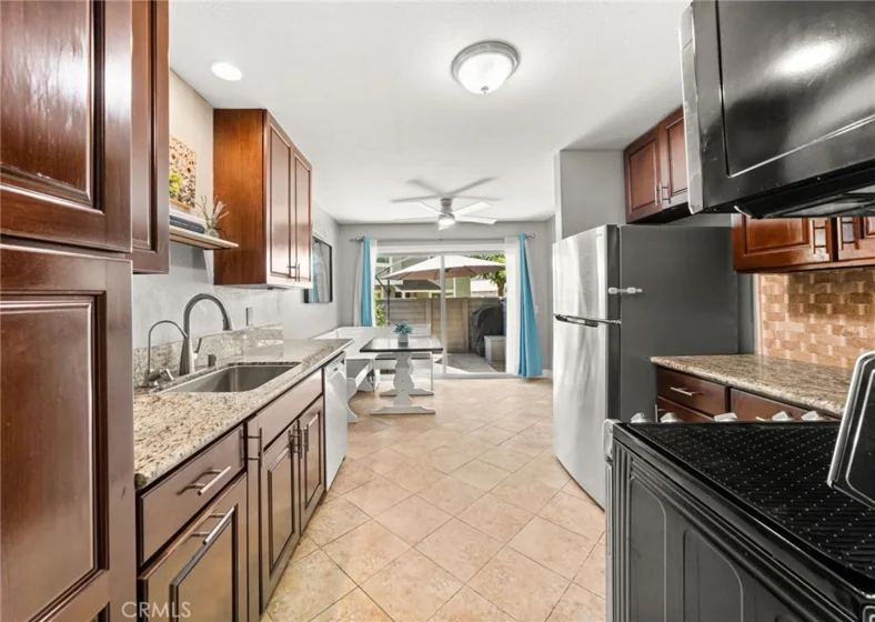 1727 N Willow Woods #B photo 12