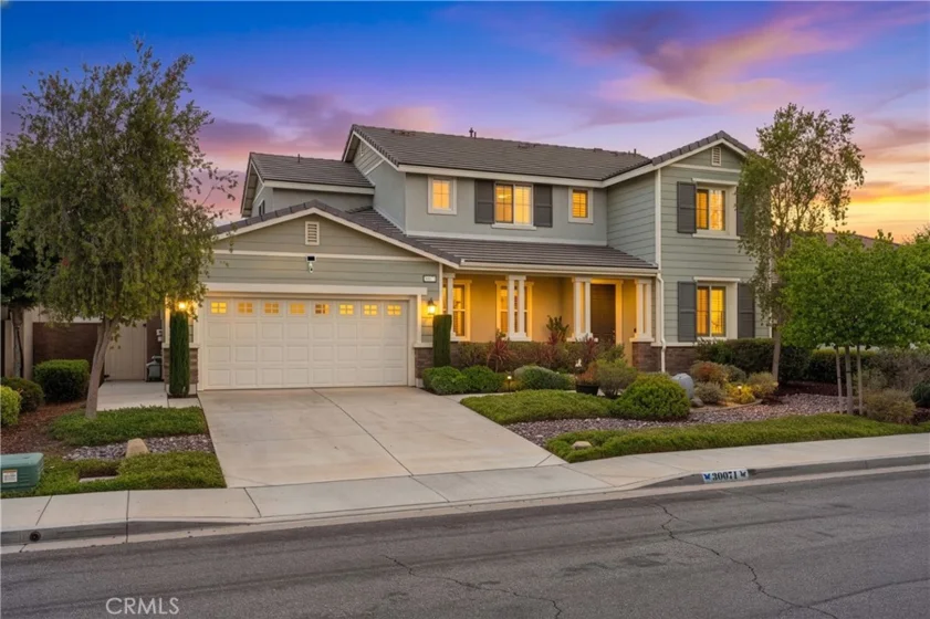 30071 Muirlands photo 1