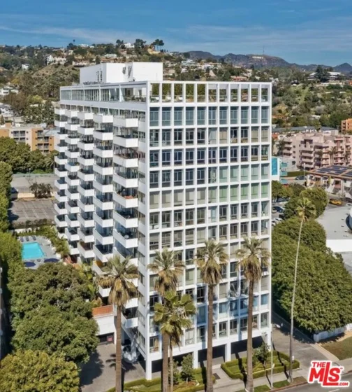 7135 Hollywood Boulevard #504 photo 1