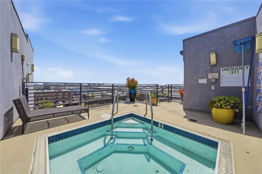 825 E 4th Street #101 photo 10