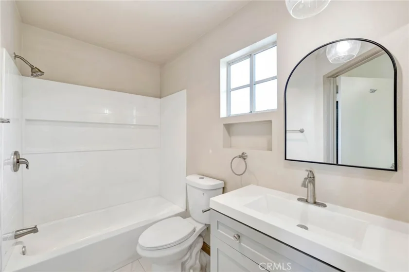 7420 Corbin Avenue #8 photo 17