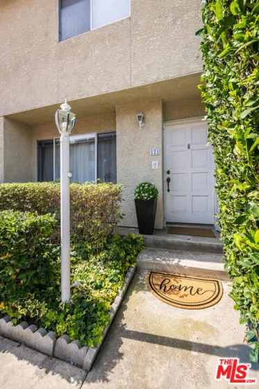 4558 Willis Avenue #121 photo 2