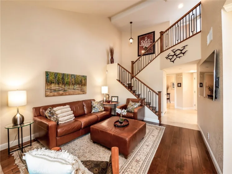27411 Paseo Sienna photo 1