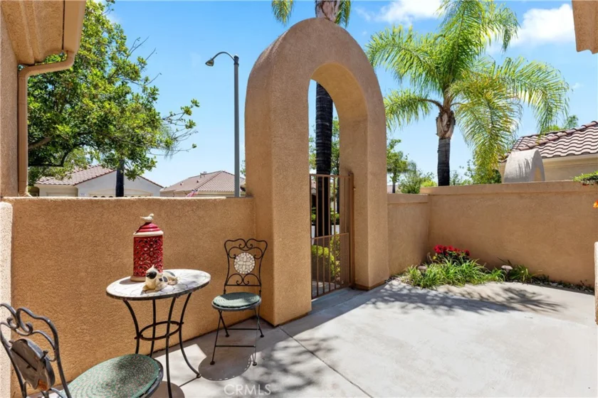 40145 Colony photo 30