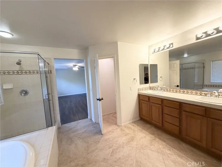 29360 Ariel Street photo 22