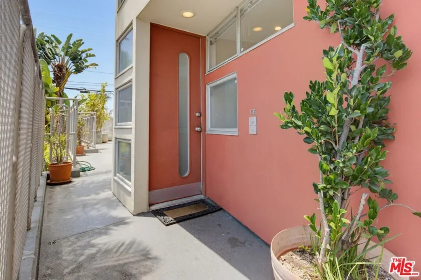 821 Bay Street #C6 photo 25