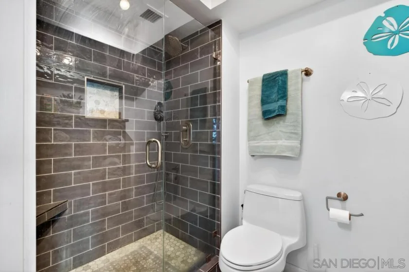 500 W Harbor #619 photo 16