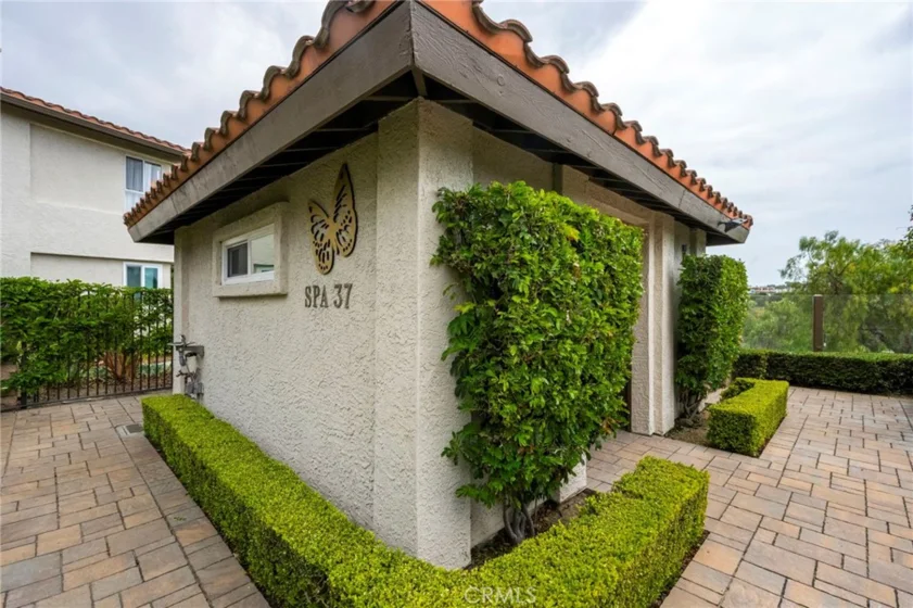 20 Corniche Drive #H photo 17