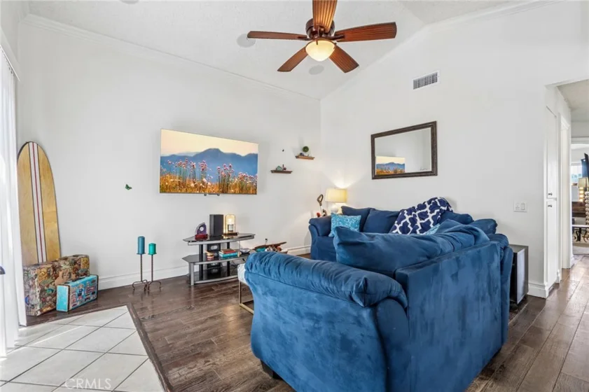 M204 La Costa photo 8